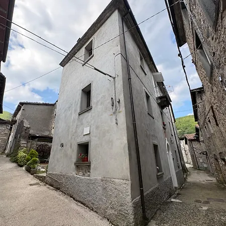 Feriehus Al Colletto - Con Terrazza Panoramica In Centro Storico